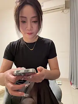 Snapshot of huihui_520 chatting on June 9, 2026, 6:14 am huihui 520 online show from June 9, 2026, 6:14 am