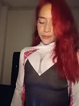 ChicaFuegoDulce online show from May 20, 2026, 3:14 am