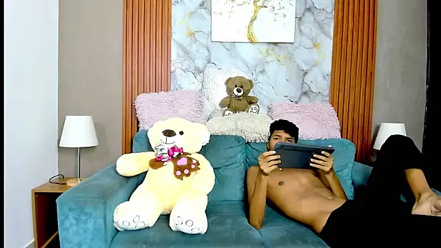 BOUL GUYS online show from May 23, 2026, 1:37 am