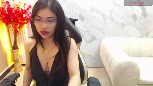 Jade tf online show from May 25, 2026, 1:21 pm