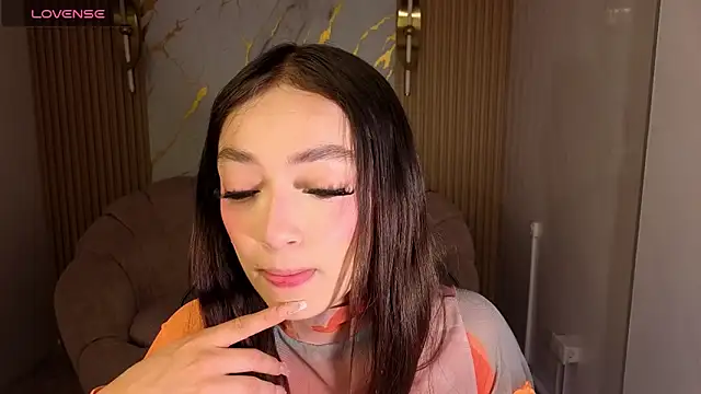 Cinnamon b online show from June 20, 2026, 12:54 pm