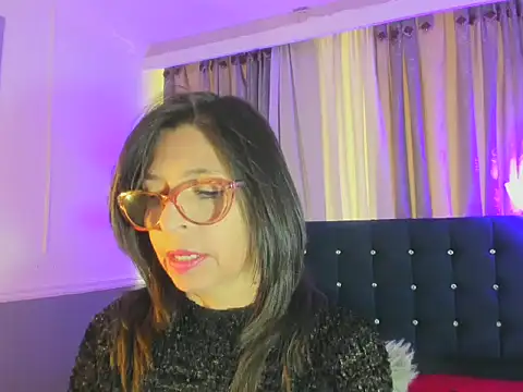 Snapshot of lena_gray chatting on May 14, 2026, 1:41 pm lena gray online show from May 14, 2026, 1:41 pm