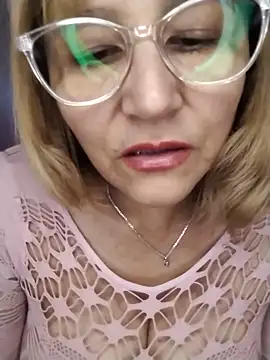 vitaminafranccesca online show from May 12, 2026, 7:31 pm