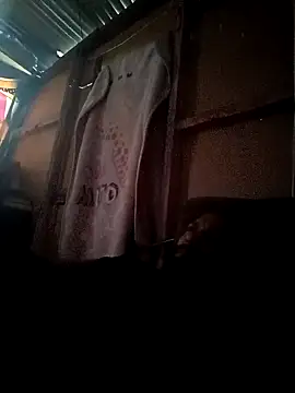 Snapshot of Camodick chatting on October 13, 2025, 4:14 am Camodick online show from October 13, 2025, 4:14 am