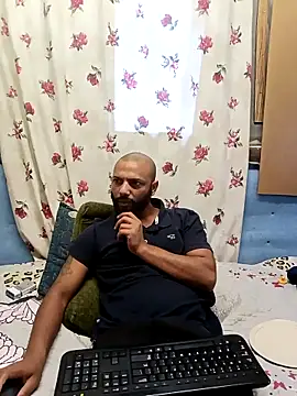 Snapshot of Camodick chatting on October 2, 2025, 2:20 pm Camodick online show from October 2, 2025, 2:20 pm