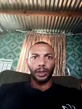 Snapshot of Camodick chatting on February 28, 2025, 4:10 pm Camodick online show from February 28, 2025, 4:10 pm