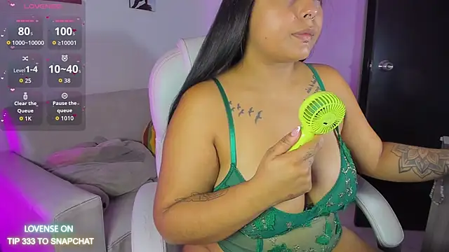 miakushmodel online show from June 13, 2026, 5:00 pm