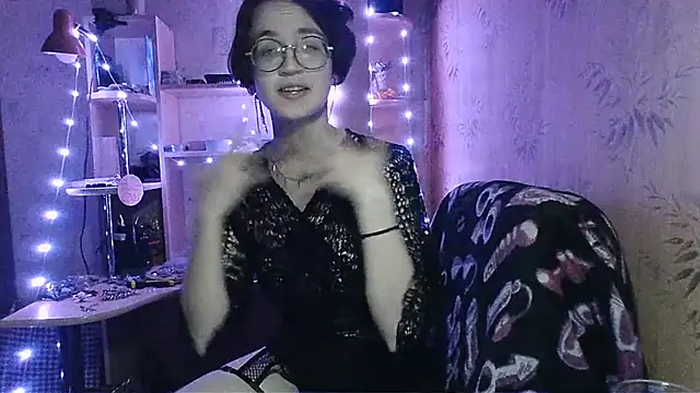 Snapshot of Alessa_Kiss chatting on May 9, 2026, 7:28 pm Alessa Kiss online show from May 9, 2026, 7:28 pm