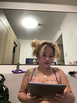queenmia  ph online show from July 9, 2026, 5:01 pm