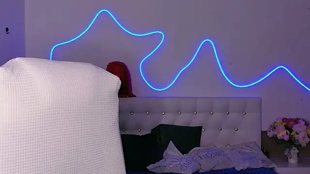 MaddiePerez online show from June 29, 2026, 1:12 am