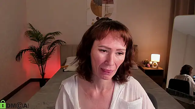 gracekellyyy online show from June 11, 2026, 4:09 am