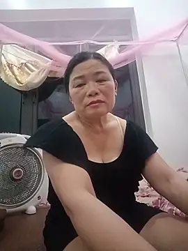 -Lytina- online show from May 18, 2026, 2:22 pm