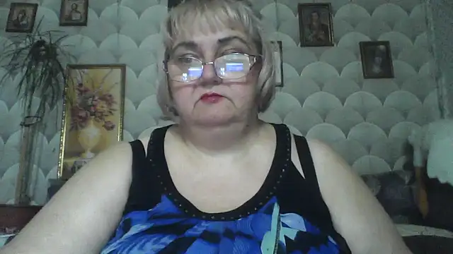 MarinaFarina53 online show from June 6, 2026, 7:02 am