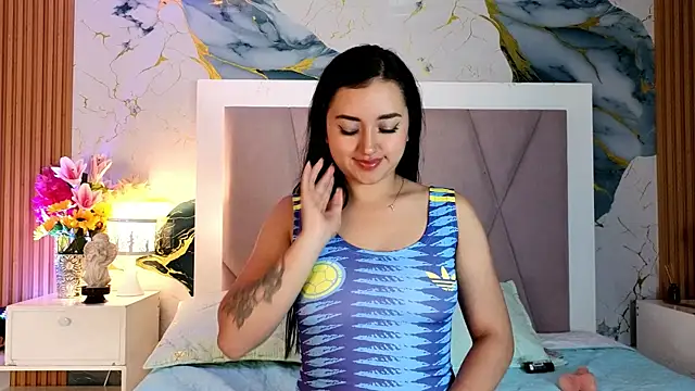 MiiaRousse  online show from June 24, 2026, 11:02 pm