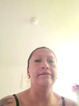 Vely  online show from June 17, 2026, 8:19 pm
