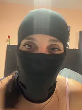 StephanieRc online show from May 22, 2026, 12:30 am