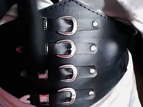 DarkRoseUwU online show from June 11, 2026, 1:16 am