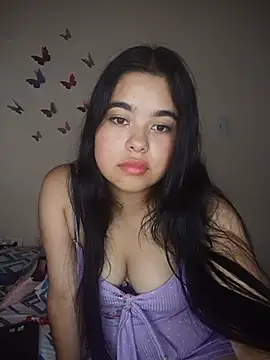MiiaHott W online show from May 24, 2026, 3:12 pm