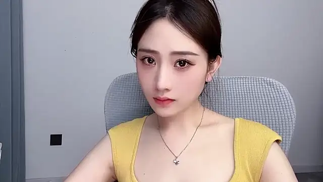  222Mia online show from June 28, 2026, 5:03 am