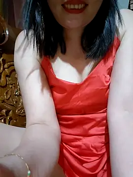 Snapshot of -Trici- chatting on July 28, 2026, 3:21 pm -Trici- online show from July 28, 2026, 3:21 pm