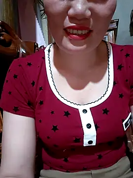 Snapshot of -Trici- chatting on July 20, 2026, 11:45 am -Trici- online show from July 20, 2026, 11:45 am