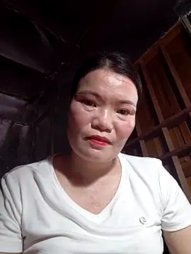Snapshot of -Trici- chatting on June 3, 2026, 3:06 pm -Trici- online show from June 3, 2026, 3:06 pm
