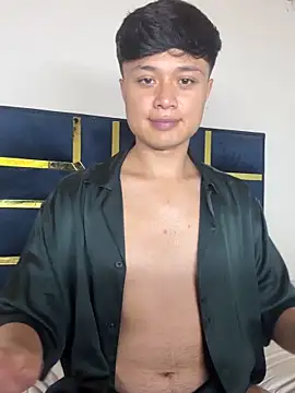 Toyboyy16 online show from May 12, 2026, 3:14 am