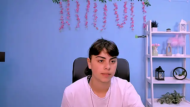 Snapshot of shadow_kiss_ chatting on June 20, 2026, 9:25 am shadow kiss online show from June 20, 2026, 9:25 am