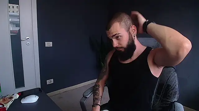 OscarWillss online show from June 22, 2026, 4:20 am