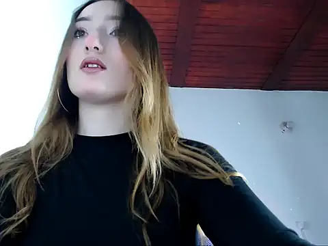 Snapshot of Valery_Salmons chatting on May 22, 2026, 3:32 pm Valery Salmons online show from May 22, 2026, 3:32 pm