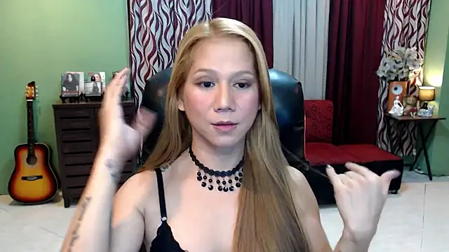 dreamgirlHILARY online show from October 29, 2025, 12:09 am