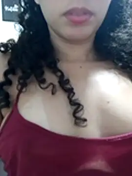 venuseyes25 online show from June 11, 2026, 3:36 am