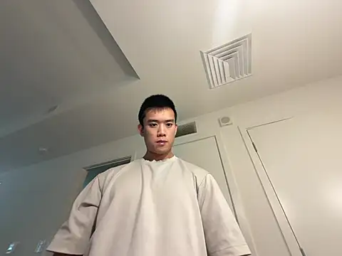 dlasian1998 online show from July 14, 2026, 9:54 pm