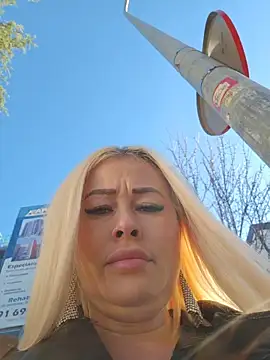 Snapshot of MILFBARBY chatting on February 28, 2026, 8:14 am MILFBARBY online show from February 28, 2026, 8:14 am