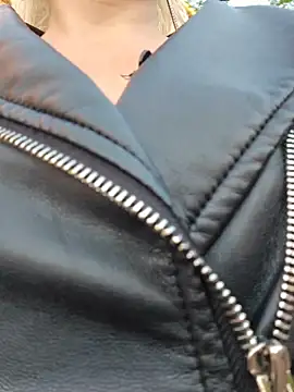 MILFBARBY online show from October 11, 2025, 7:09 am