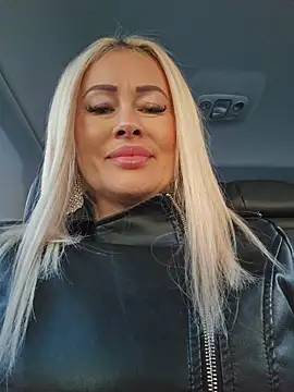 Snapshot of MILFBARBY chatting on February 24, 2026, 8:26 am MILFBARBY online show from February 24, 2026, 8:26 am