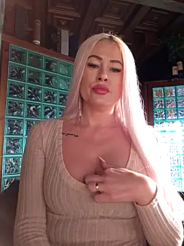 Snapshot of MILFBARBY chatting on February 4, 2025, 8:24 am MILFBARBY online show from February 4, 2025, 8:24 am