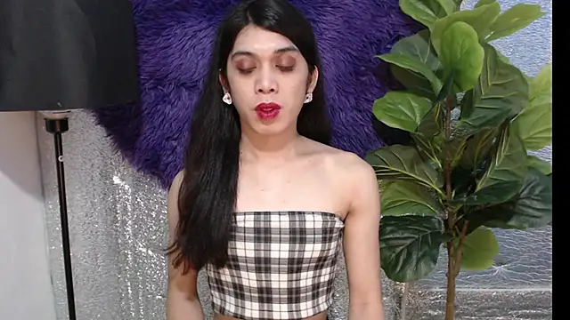 RoseAmarie online show from May 28, 2026, 12:33 pm