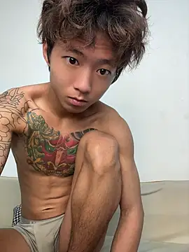 Snapshot of luo-77 chatting on June 12, 2026, 11:30 am luo-77 online show from June 12, 2026, 11:30 am