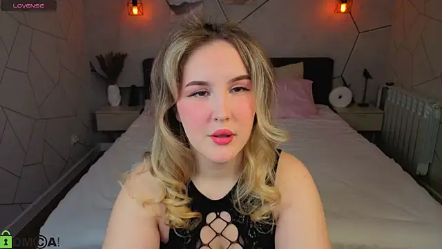 Stacey Dawson online show from May 12, 2026, 9:15 am