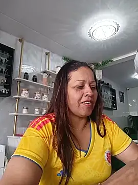 katialatimaecha online show from June 17, 2026, 3:11 pm