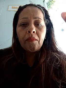 katialatimaecha online show from June 3, 2026, 2:33 pm