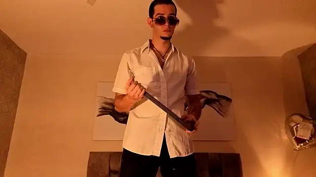 isaacblaze  online show from May 21, 2026, 3:59 am