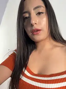 Snapshot of Tabatha_11 chatting on June 18, 2026, 2:44 pm Tabatha 11 online show from June 18, 2026, 2:44 pm