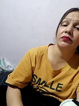simmy14321 online show from June 12, 2026, 4:05 pm