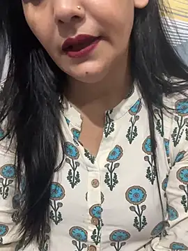 simmy14321 online show from July 11, 2026, 6:52 pm
