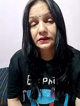 simmy14321 online show from June 17, 2026, 5:23 pm