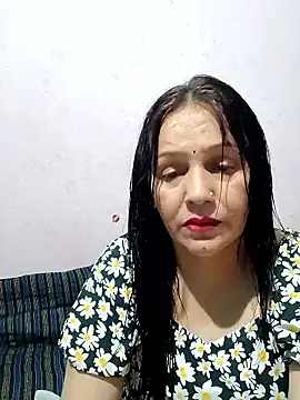 simmy14321 online show from June 18, 2026, 4:23 pm