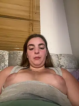 LexiXXoo online show from June 22, 2026, 9:45 pm