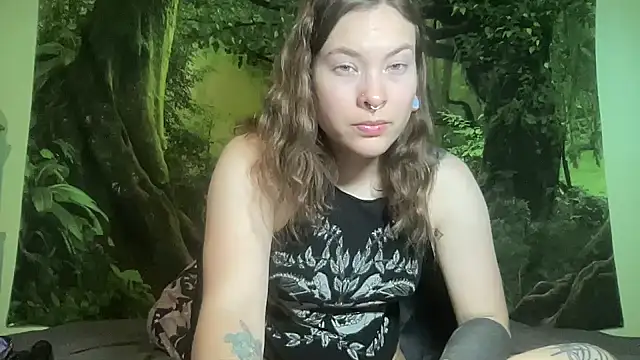 mo0ngoddess online show from May 20, 2026, 2:52 am